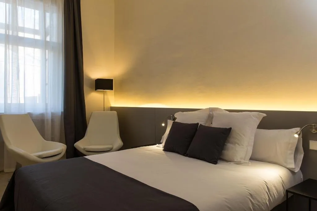 Room, Izaila Plaza Catalunya, Barcelona