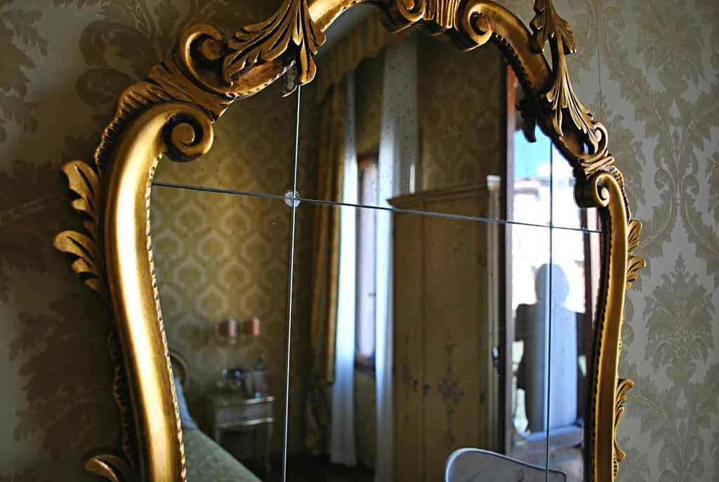 DOUBLE SUPERIOR Room, Carlton on the Grand Canal, Venice