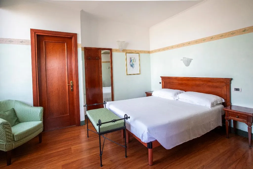 DOUBLE CLASSIC WITH BALCONY Room, Russo Palace, Venice