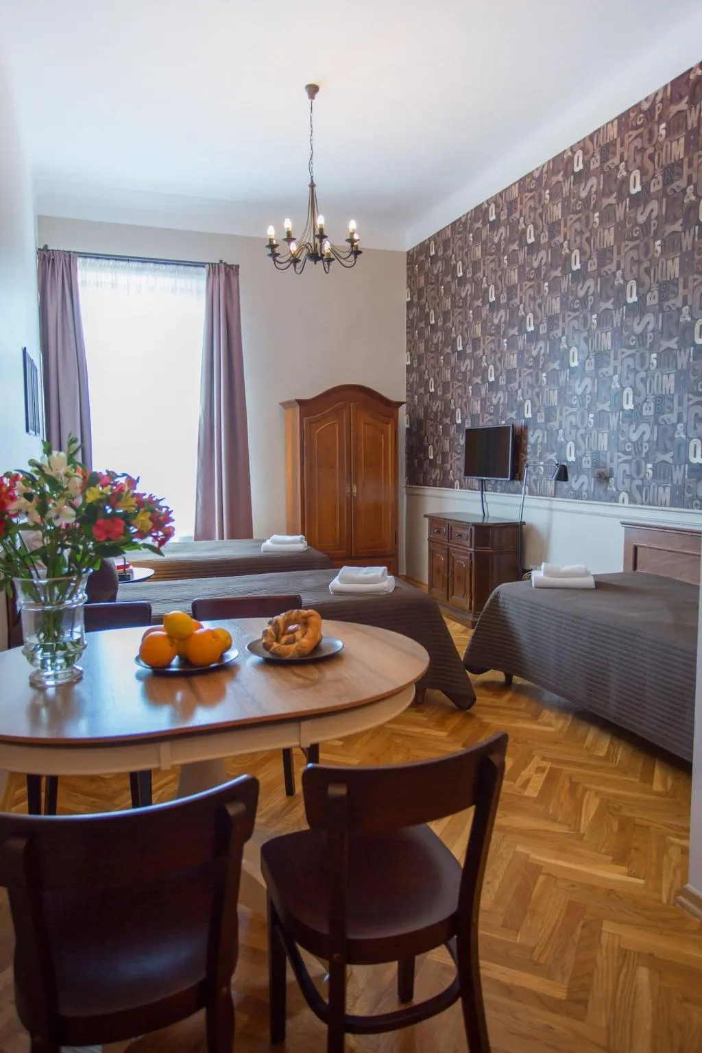 Room, Scharffenberg Apartments Main Square, Krakow