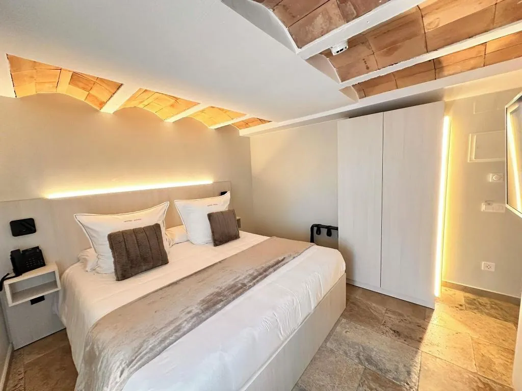 Room, Boutique Hotel Comtal Empuries, Costa Brava