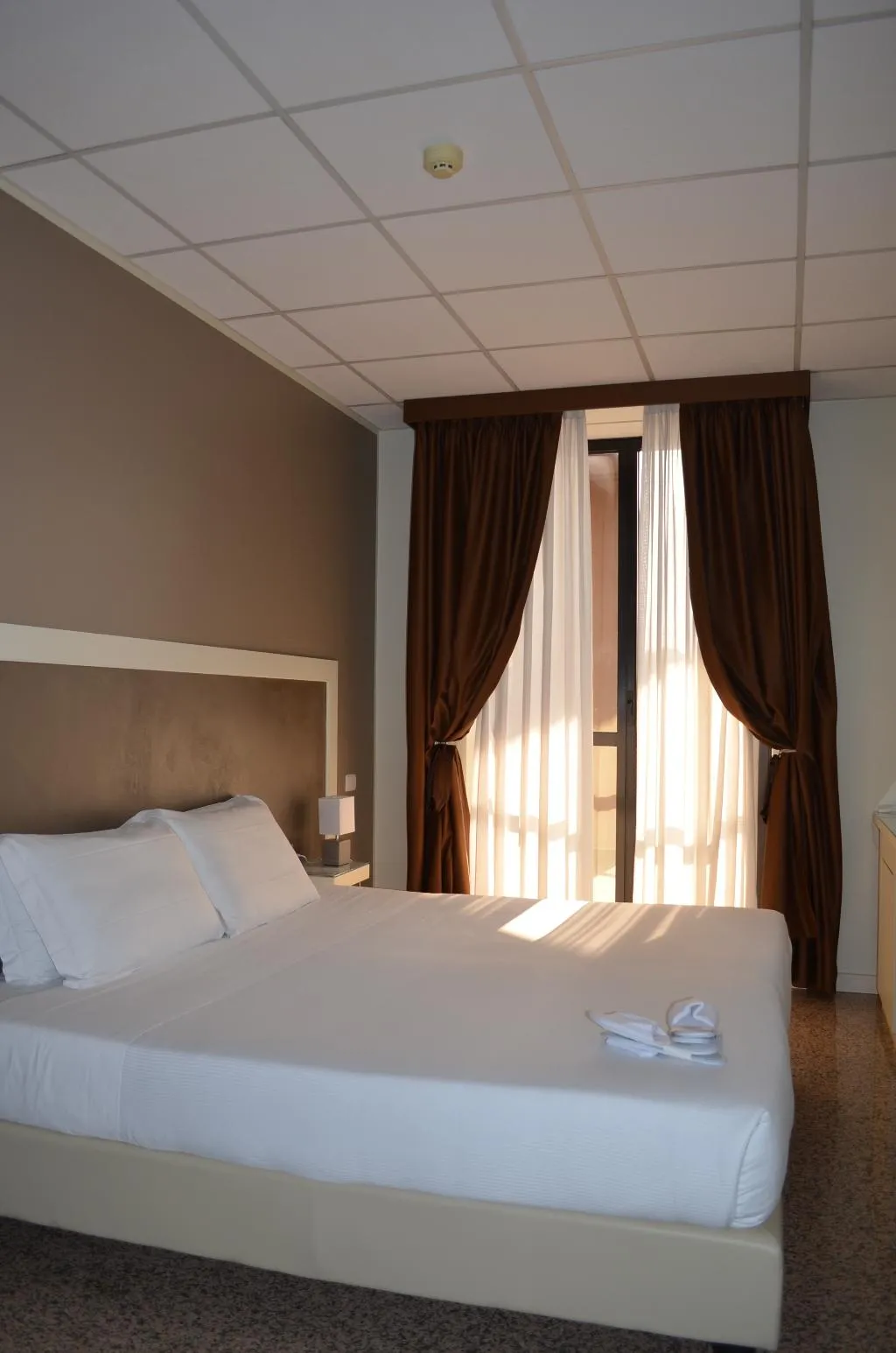 Room, Hotel Diamante, Milan