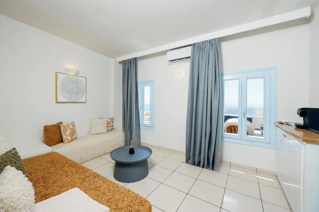 Room, Kastro Suites, Santorini