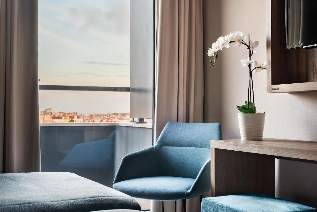 Room, Dorma Saldanha, Lisbon