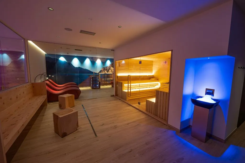 Sports and Entertainment, Lake Front Hotel Mirage, Milan