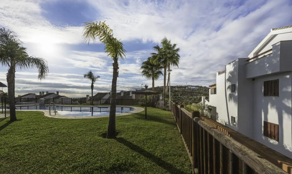 Sports and Entertainment, Albayt Nueva Alcaidesa Apartments, Costa Del Sol