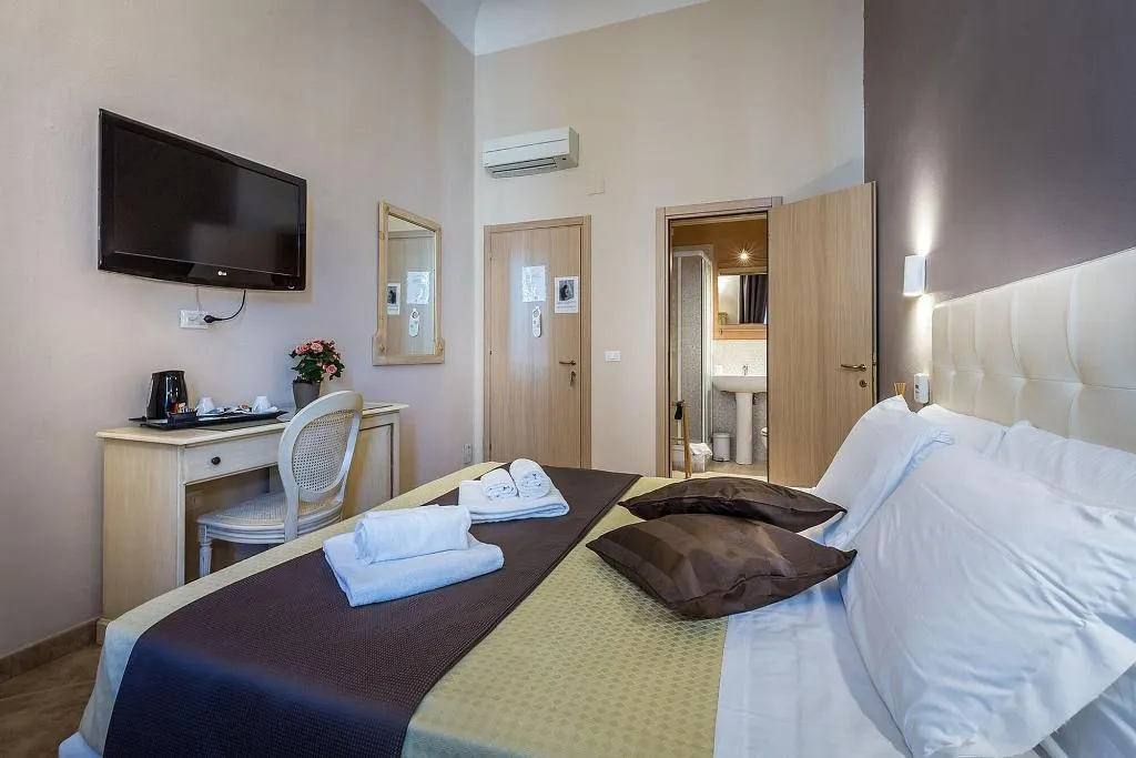 Room, Sognando Firenze, Florence