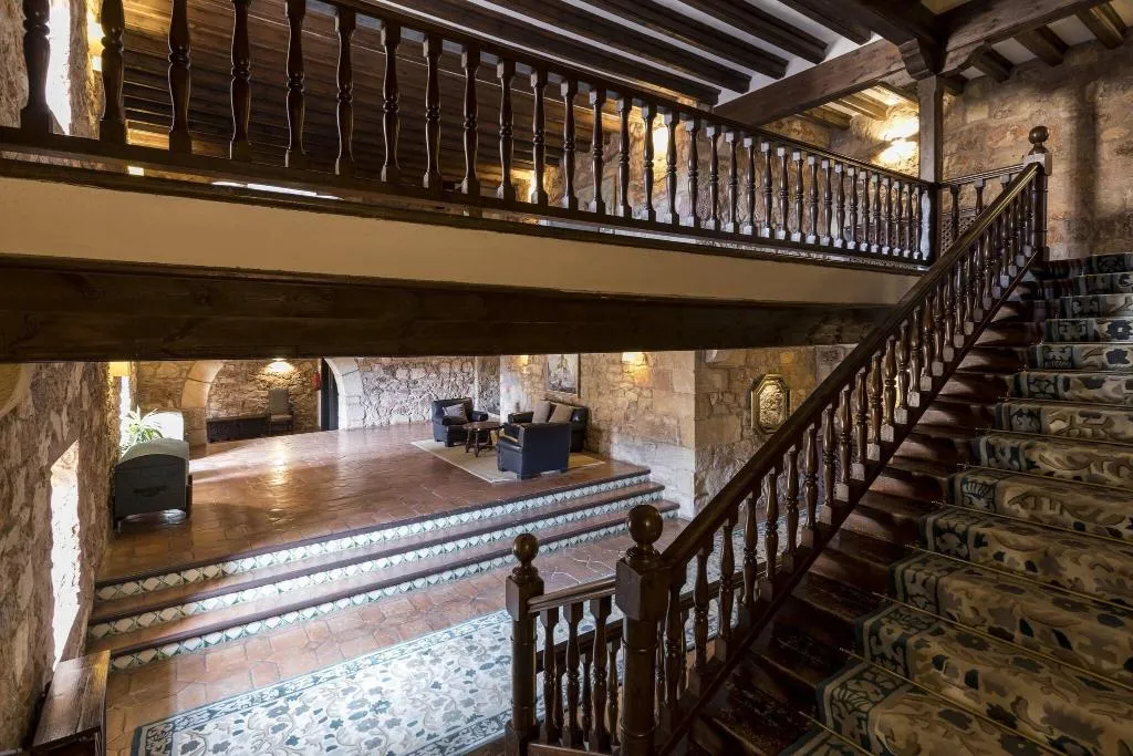 Lobby, Parador de Sigüenza, Madrid