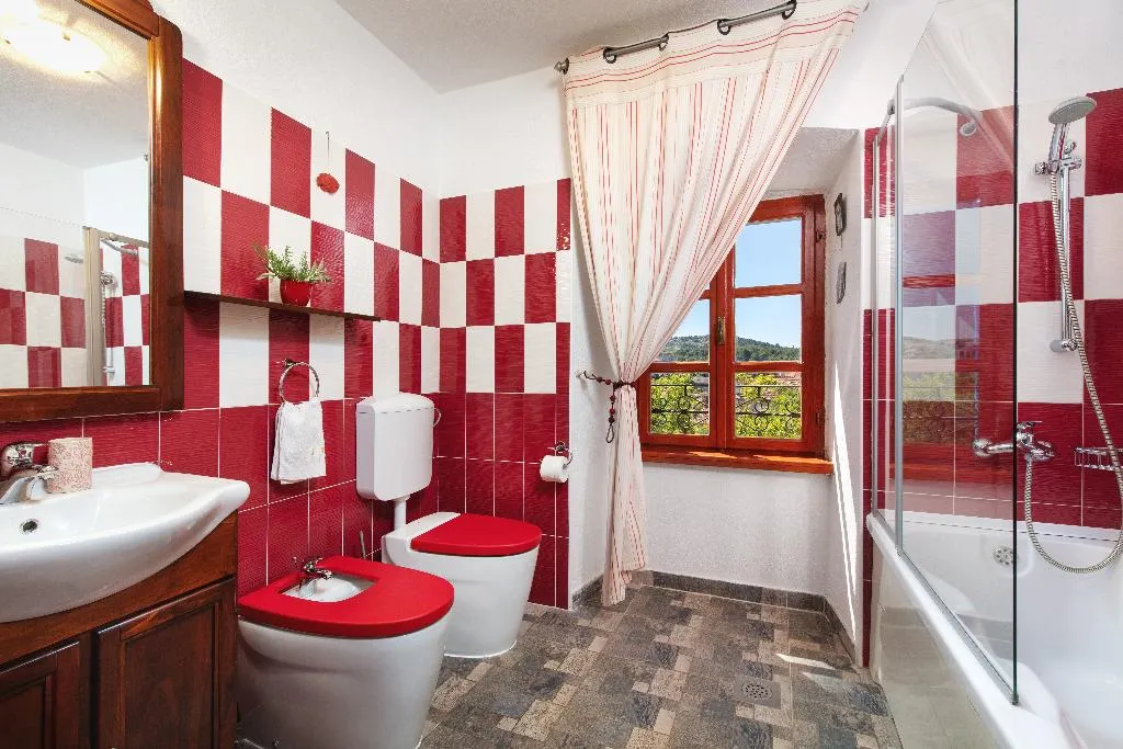 VILLA THREE BEDROOMS WITH PRIVATE POOL Room, Villa Vicina, Split