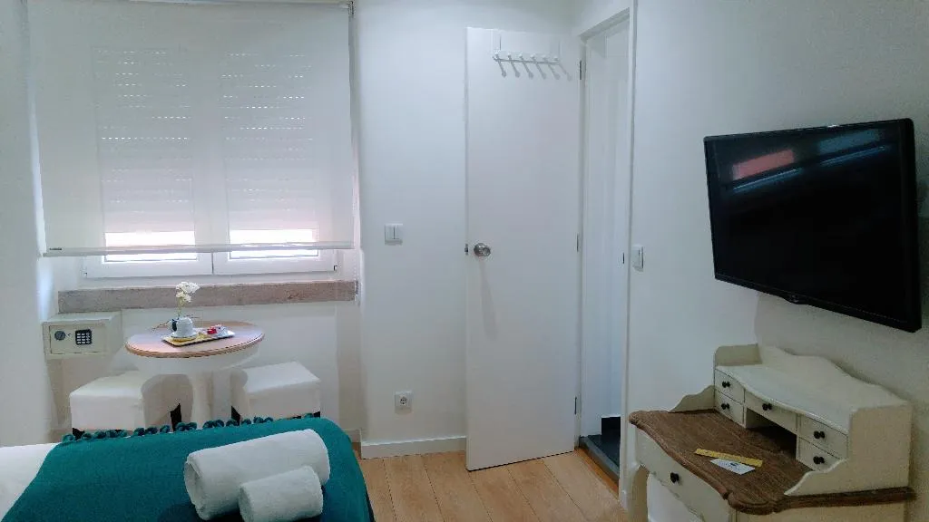 SUITE CLASSIC Room, Lisbon Terrace Suites Guesthouse, Lisbon