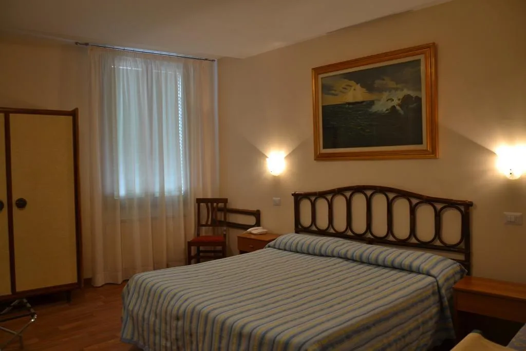 FAMILY ROOM STANDARD Room, Canada Hotel, Venice