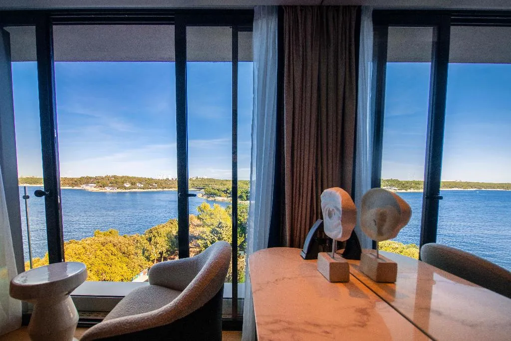 DOUBLE SINGLE USE PREMIUM SEA VIEW Room, Grand Hotel Brioni Pula, Radisson Collection Hotel, Istria