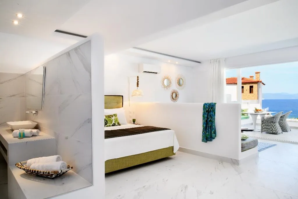 JUNIOR SUITE SEA VIEW Room, Villa D'oro Luxury Villas & Suites, Halkidiki