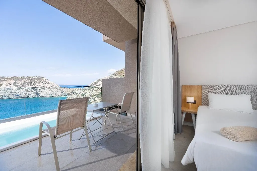 FAMILY ROOM SEA VIEW Room, Athina Palace, Crete