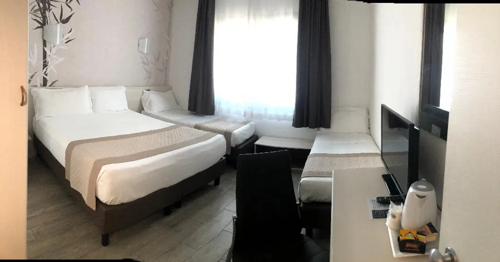 Room, Nuova Mestre, Venice