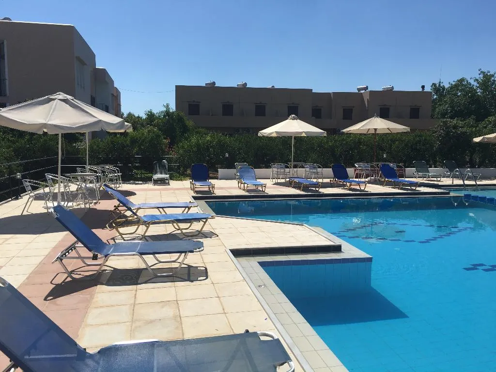 Pool, Oasis Guesthouse, Crete
