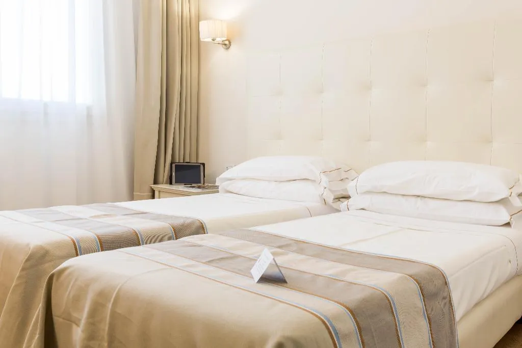 DOUBLE SINGLE USE SIDE SEA VIEW Room, Hotel Catalunya, Alghero