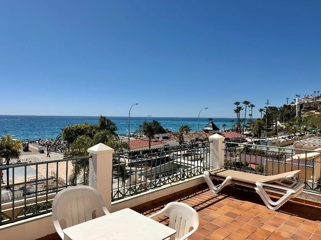 APARTMENT SEA VIEW TWO BEDROOMS Room, Apartamentos HC Burriana Playa, Costa Del Sol