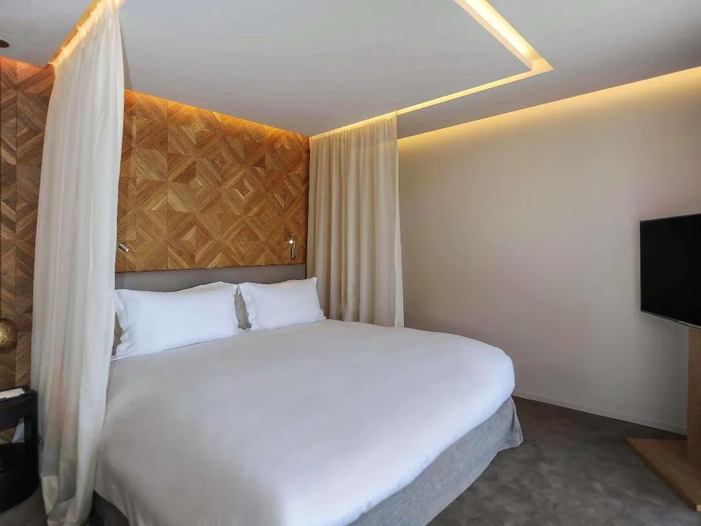 JUNIOR SUITE KING SIZE BED Room, Sofitel Marrakech Palais Imperial & Spa, Marrakech