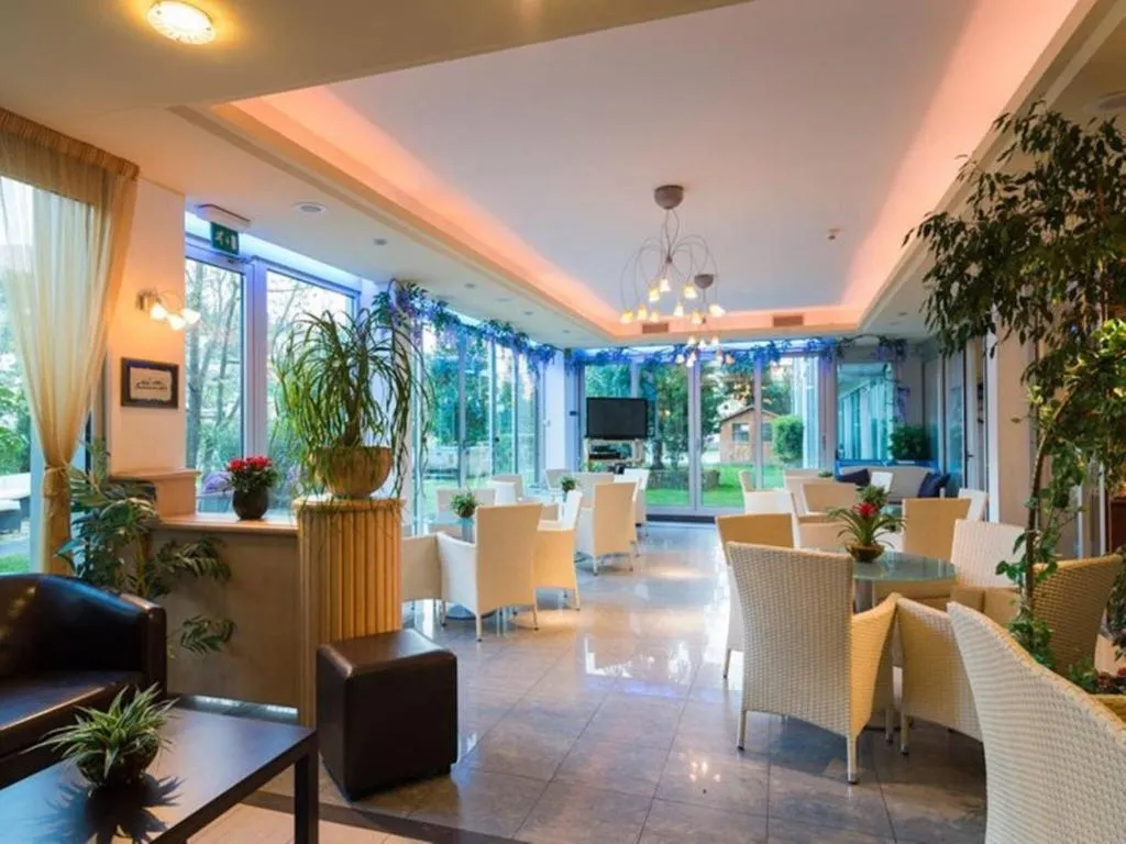 General view, Hotel Ambassador Suite, Milan