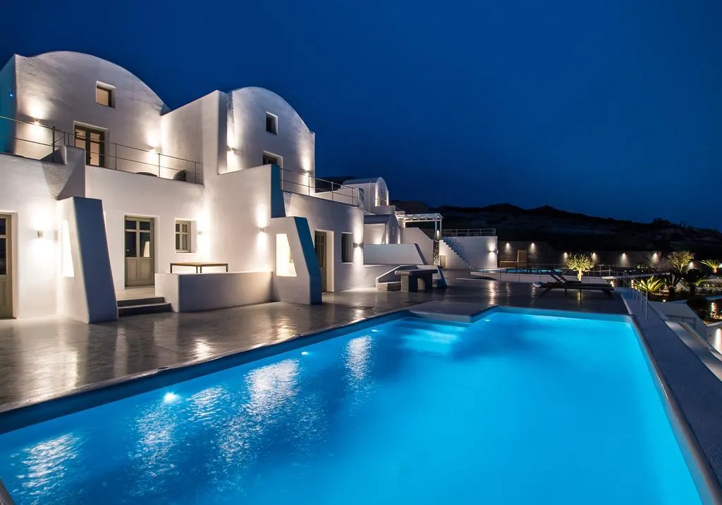 VILLA WITH PRIVATE POOL Room, Cape 9, Santorini