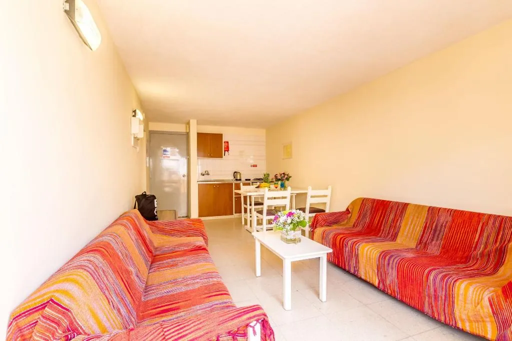 Room, Paul Marie, Cyprus