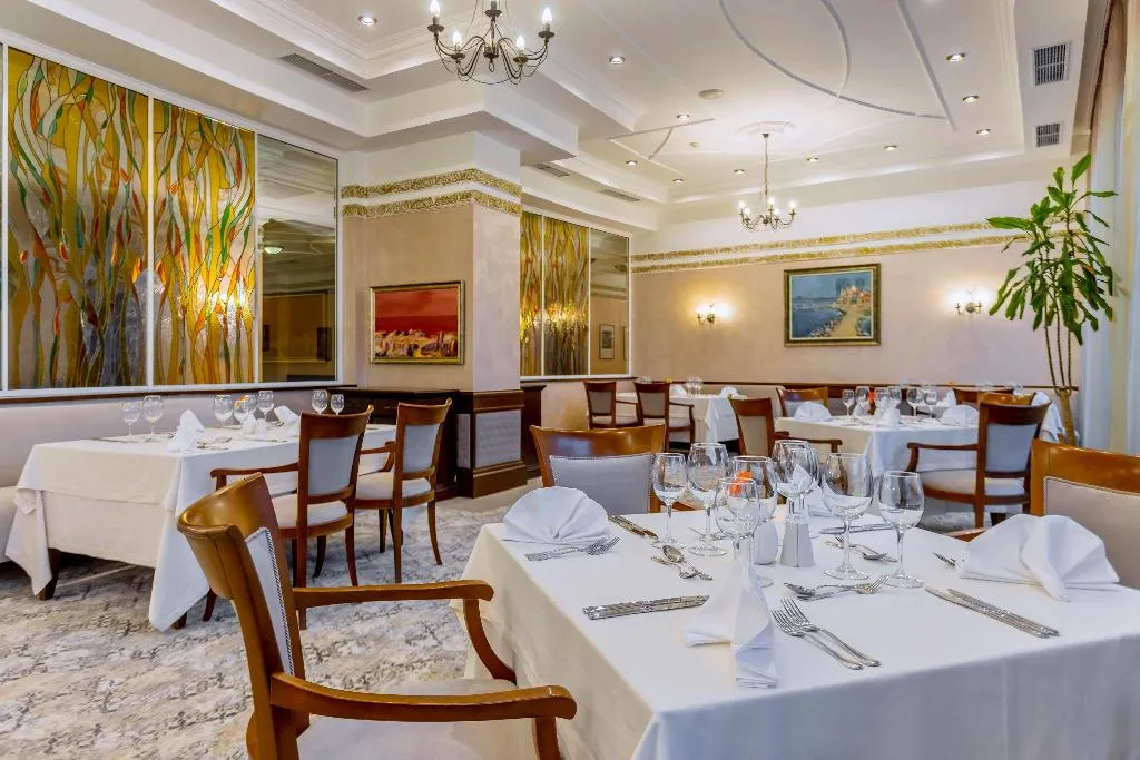 Restaurant, Grand Hotel Pomorie, Bourgas