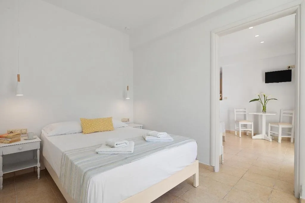 FAMILY ROOM TWO BEDROOMS Room, Bella Vista Beach Hotel & Studios, Corfu