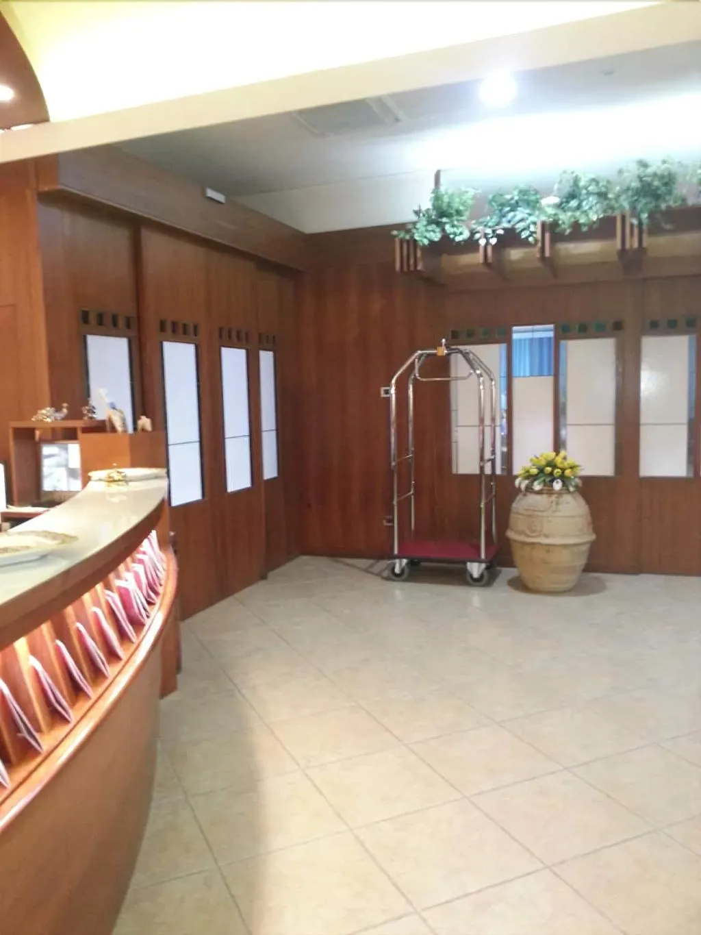 Lobby, Hotel Maddaloni, Naples