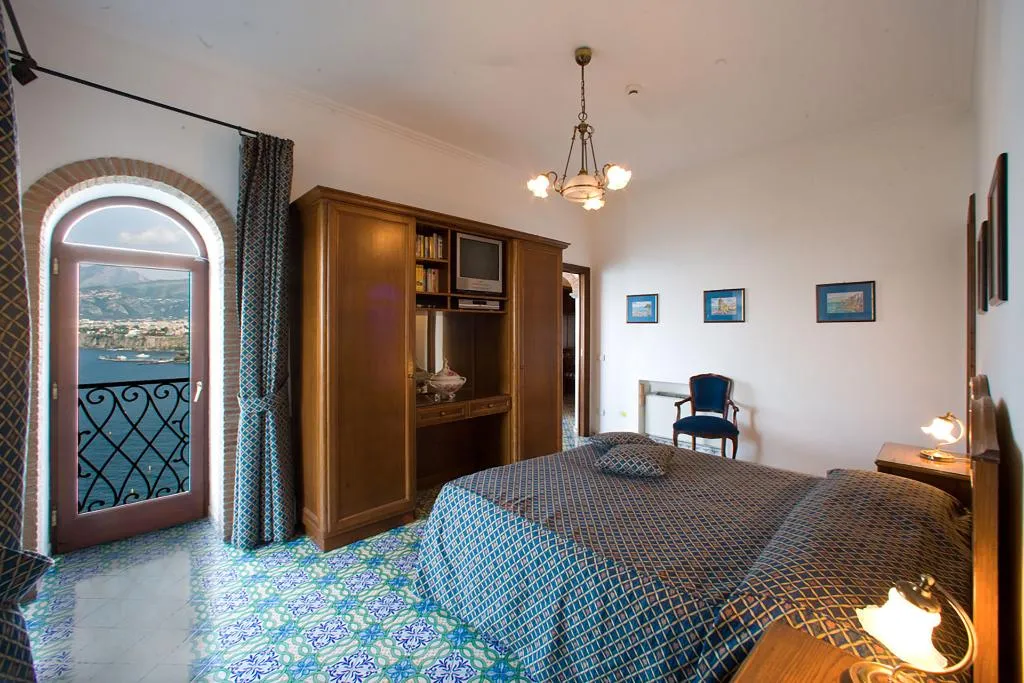 SUITE SUPERIOR Room, La Tonnarella, Naples