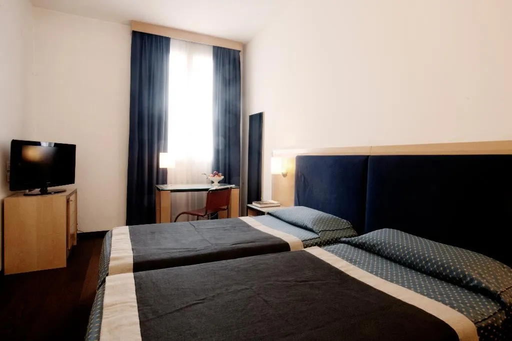 TRIPLE CLASSIC Room, BYPILLOW Grand Central, Venice