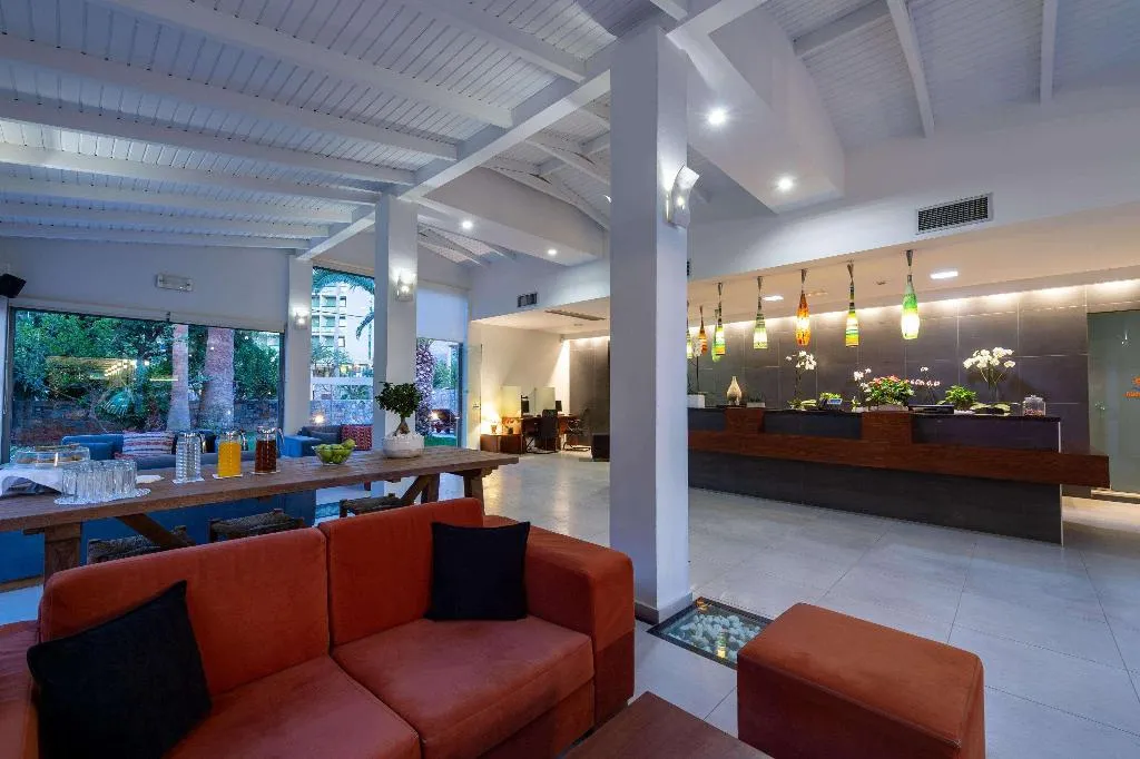 Lobby, High Beach, Crete