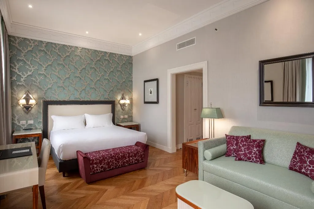 Room, Rose Garden Palace, Rome