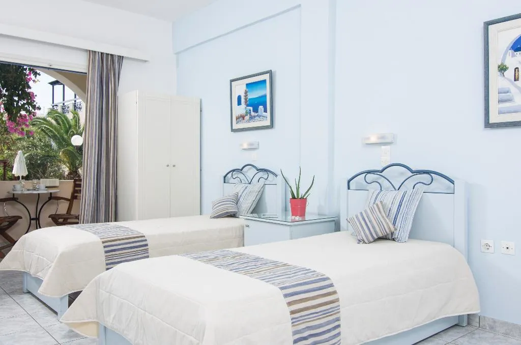 Double or Twin STANDARD Room, Paradise Resort, Santorini