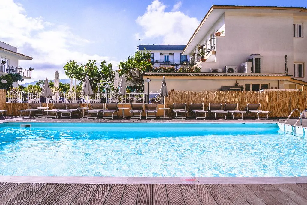 Pool, Hotel Isabella Sorrento, Naples