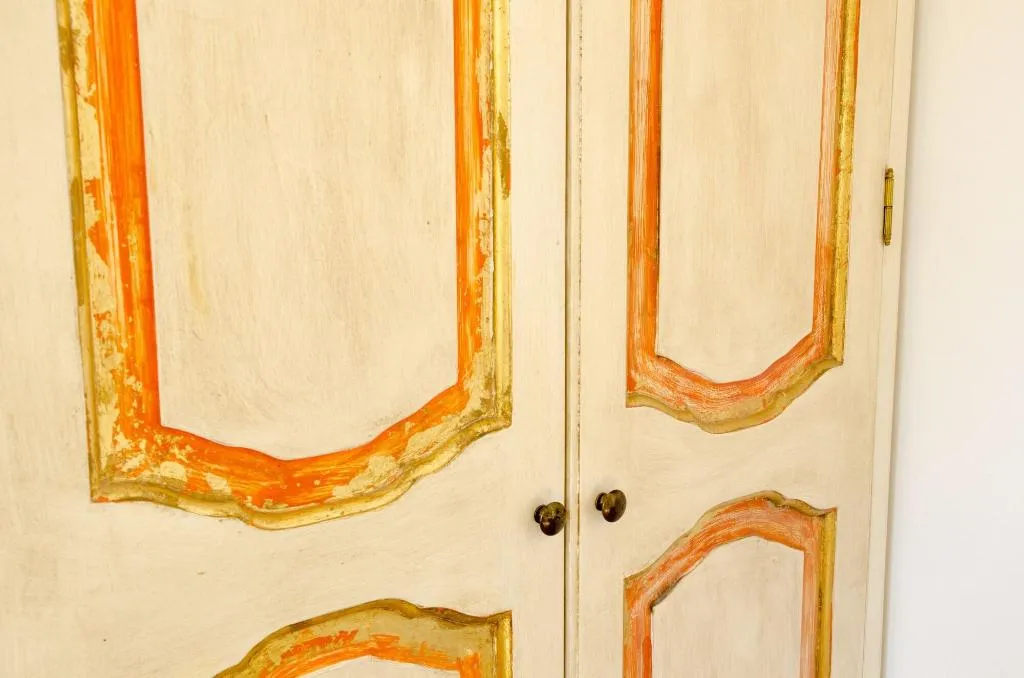 Room, Il Pertuso, Naples