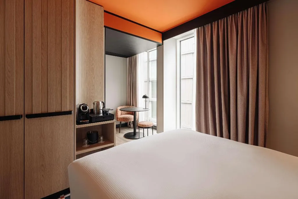 Room, DoubleTree by Hilton Amsterdam Centraal Station, Amsterdam