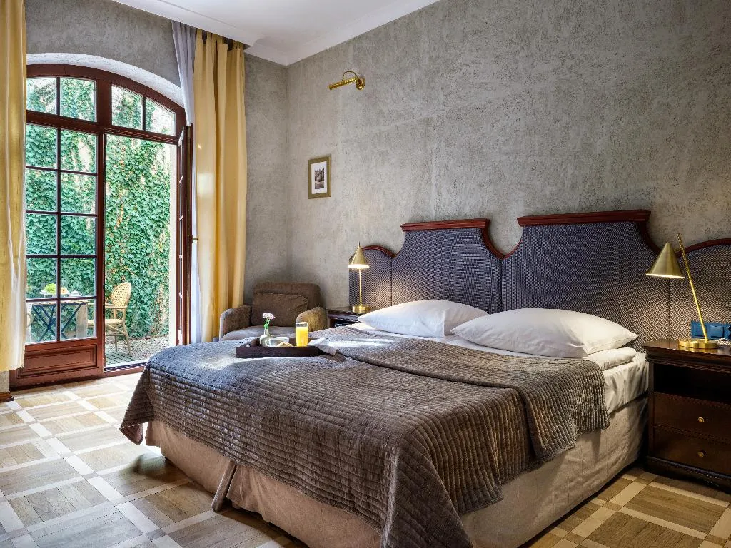 DOUBLE STANDARD Room, Hotel Maltanski, Krakow
