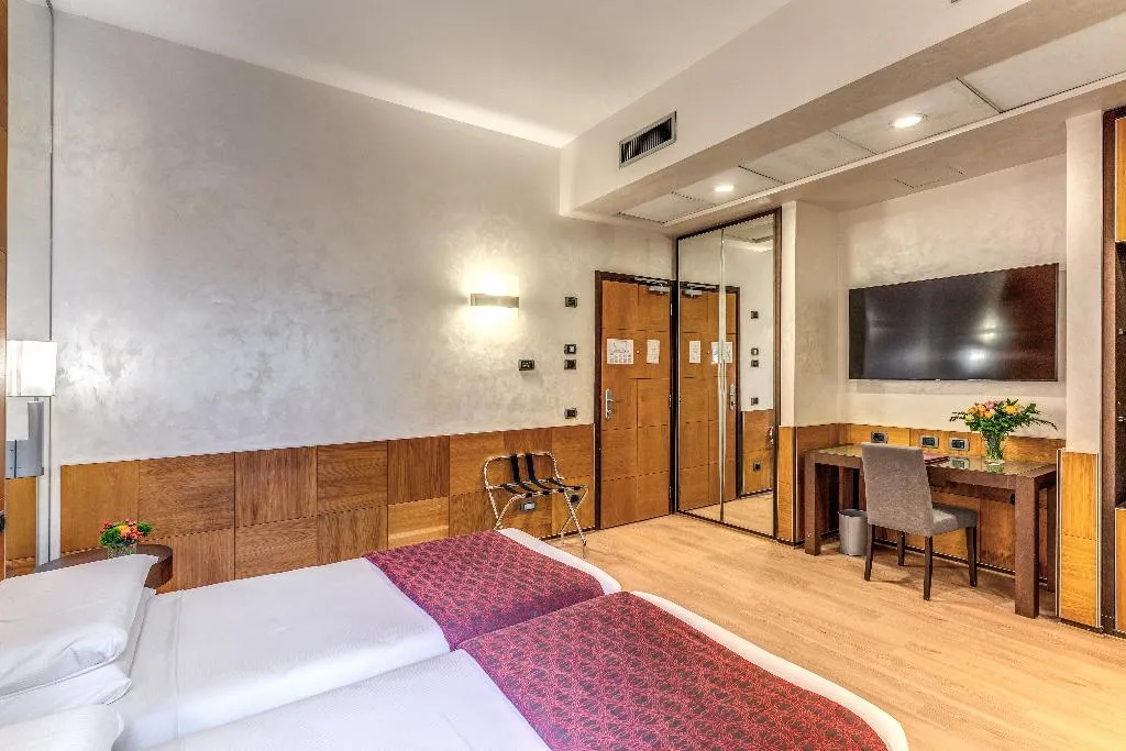 Double or Twin STANDARD Room, Kolbe Hotel Rome, Rome