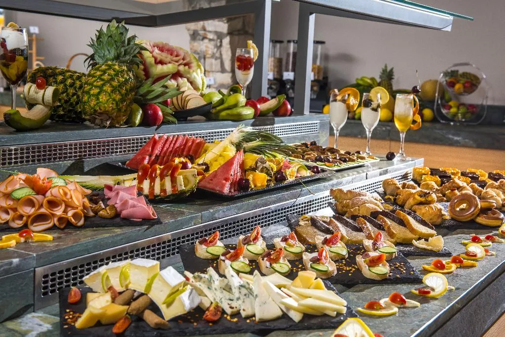 Restaurant, Petousis Hotel & Suites, Crete