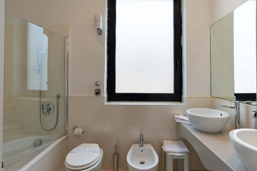 TRIPLE STANDARD Room, Machiavelli Palace, Florence