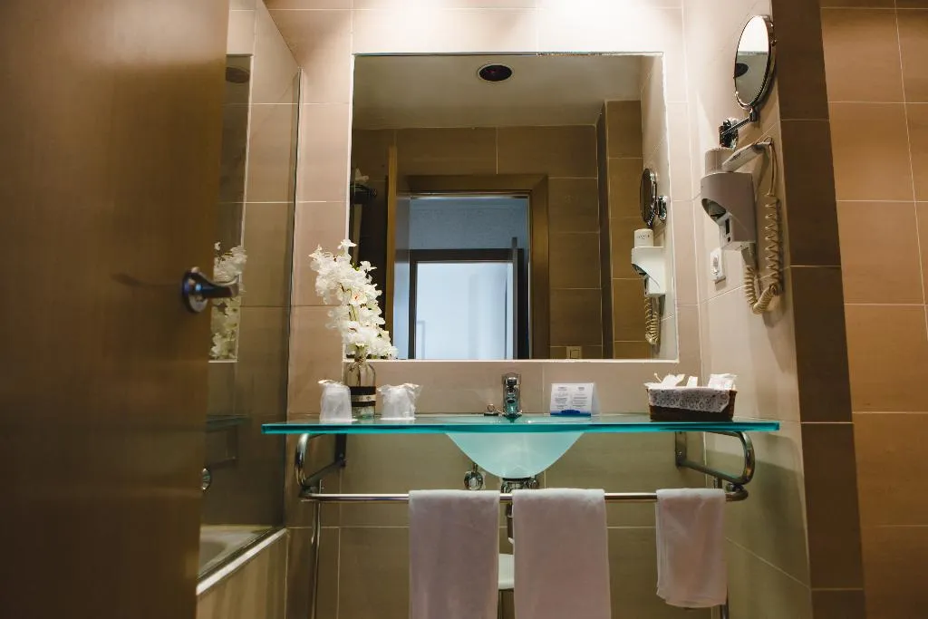JUNIOR SUITE STANDARD Room, Mas Camarena, Valencia