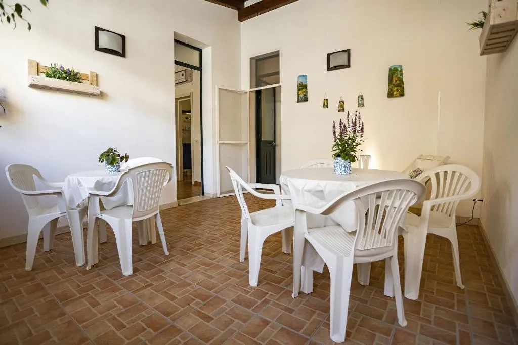Room, Trapani Home, Palermo