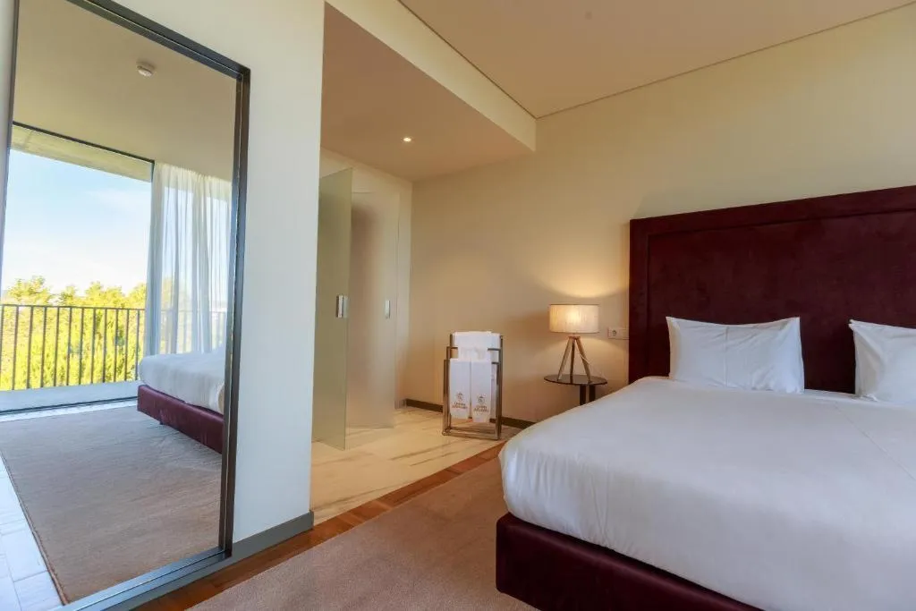 APARTMENT THREE BEDROOMS Room, Olive Nature Hotel & SPA - Quinta Valle de Passos, Porto