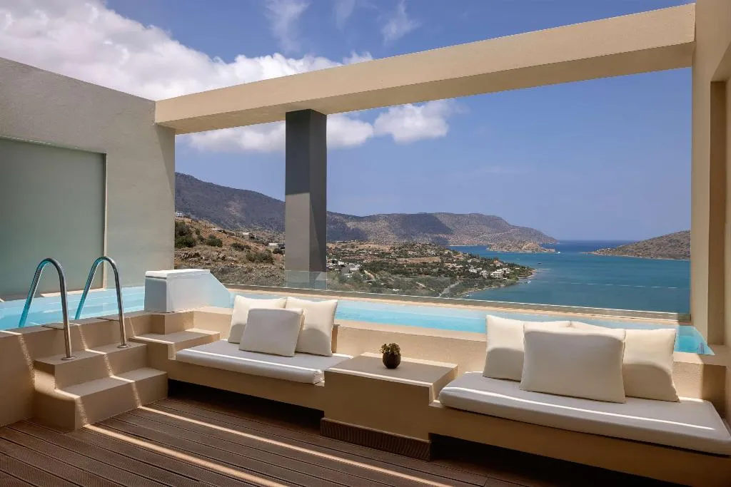SUITE WITH PRIVATE POOL Room, Domes Aulus Elounda, Curio Collection by Hilton, Crete