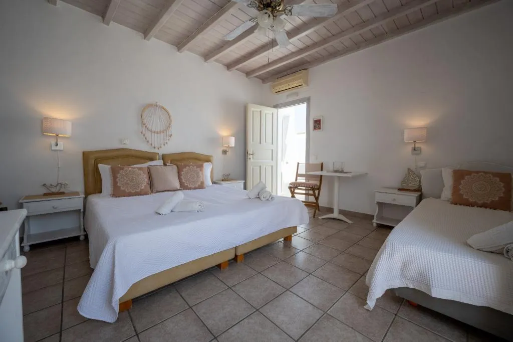 TRIPLE WITH BALCONY Room, Mykonos Twins, Mykonos