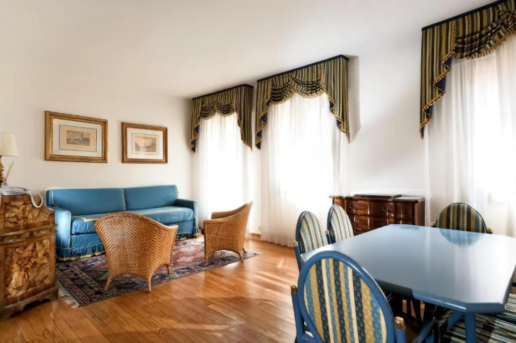 SUITE CLASSIC Room, San Marco Palace, Venice