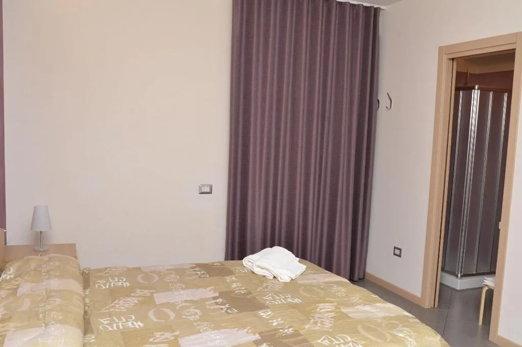 Room, San Marciano, Catania