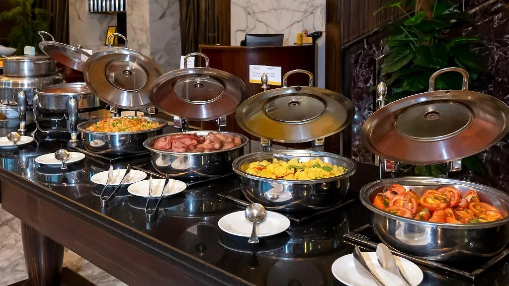 Restaurant, voco Bonnington Dubai, Dubai