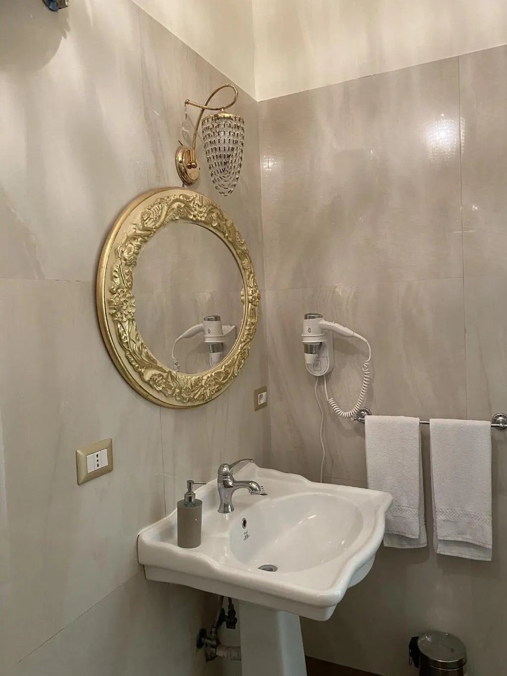 Room, Guesthouse Maria Francesca, Naples